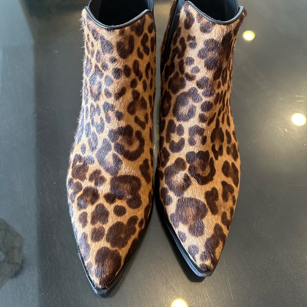 Marc Fisher Cow Hide Leopard Print Pointy Toe Boo… - image 3